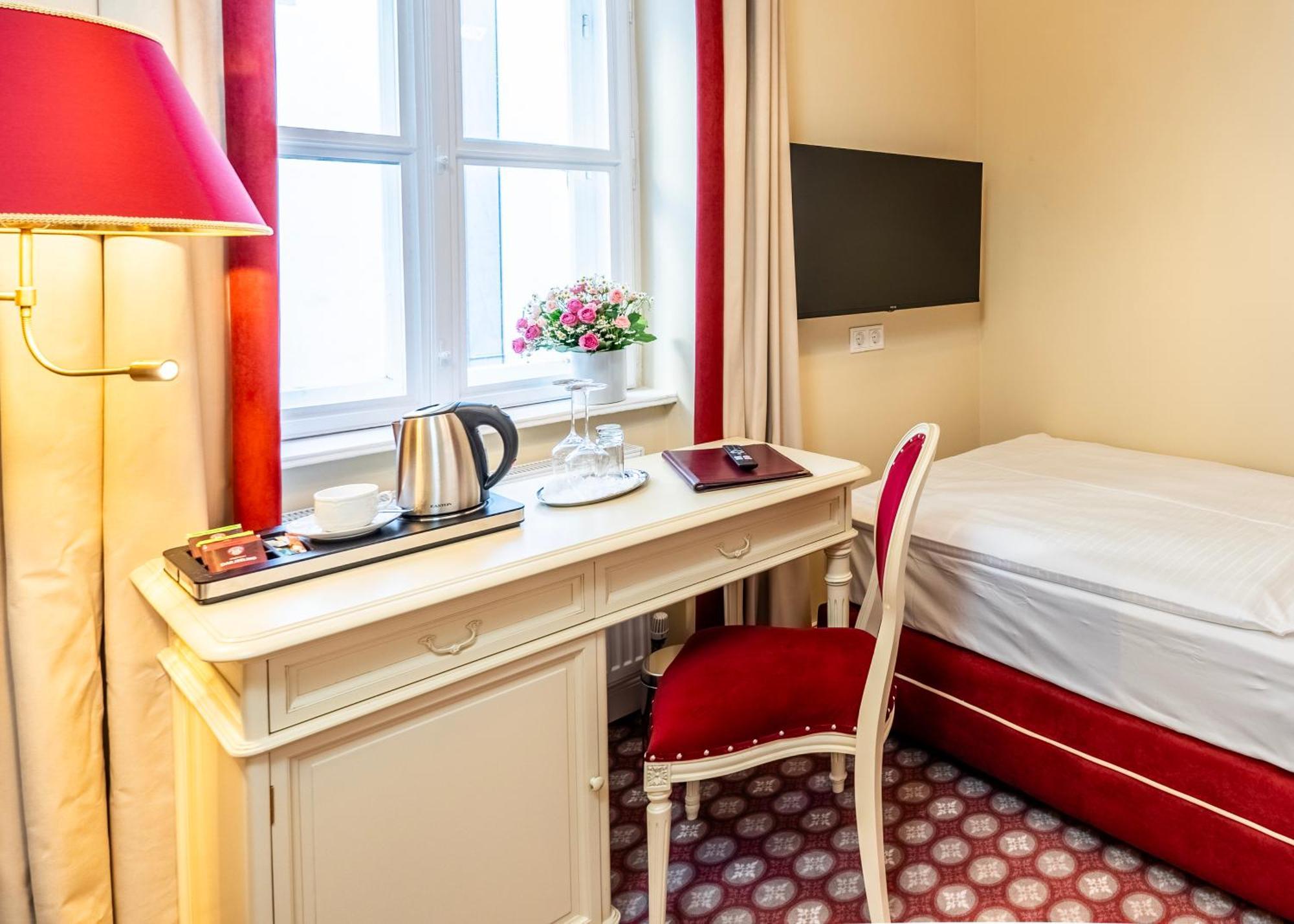Aviano Boutique Hotel Vienna Exterior photo
